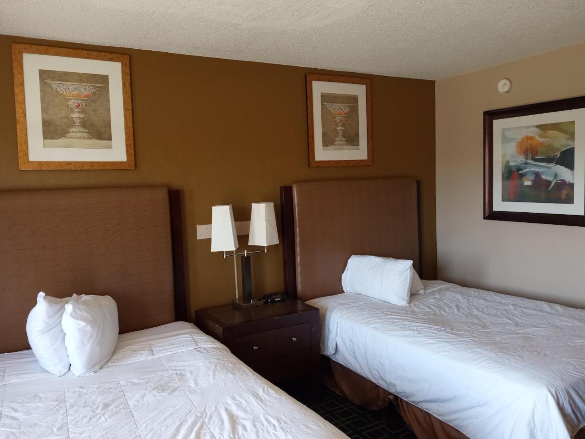 Hilltop Inn Pittsburgh Crafton Экстерьер фото
