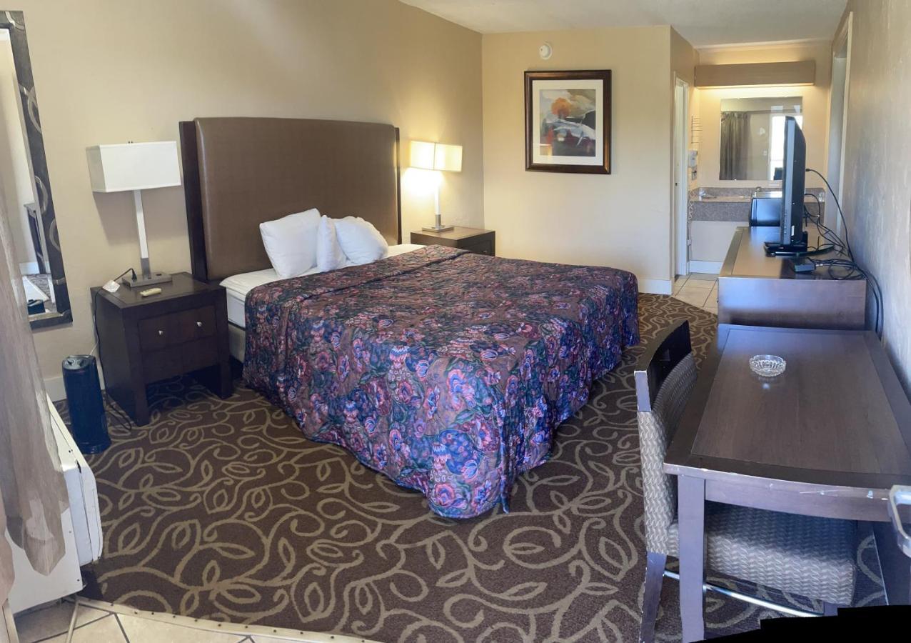 Hilltop Inn Pittsburgh Crafton Экстерьер фото
