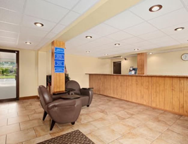 Hilltop Inn Pittsburgh Crafton Экстерьер фото
